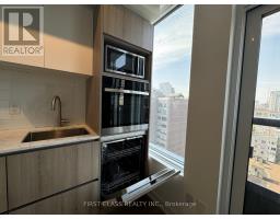 319 Jarvis Street, Toronto, ON L3V2A7 Photo 6