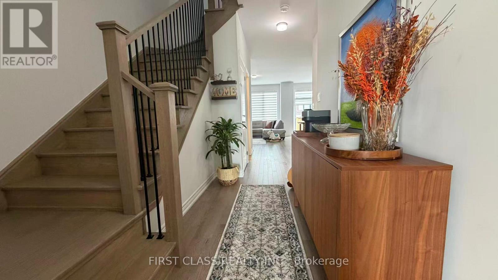 9 MILADY CRESCENT, Barrie — photo 3