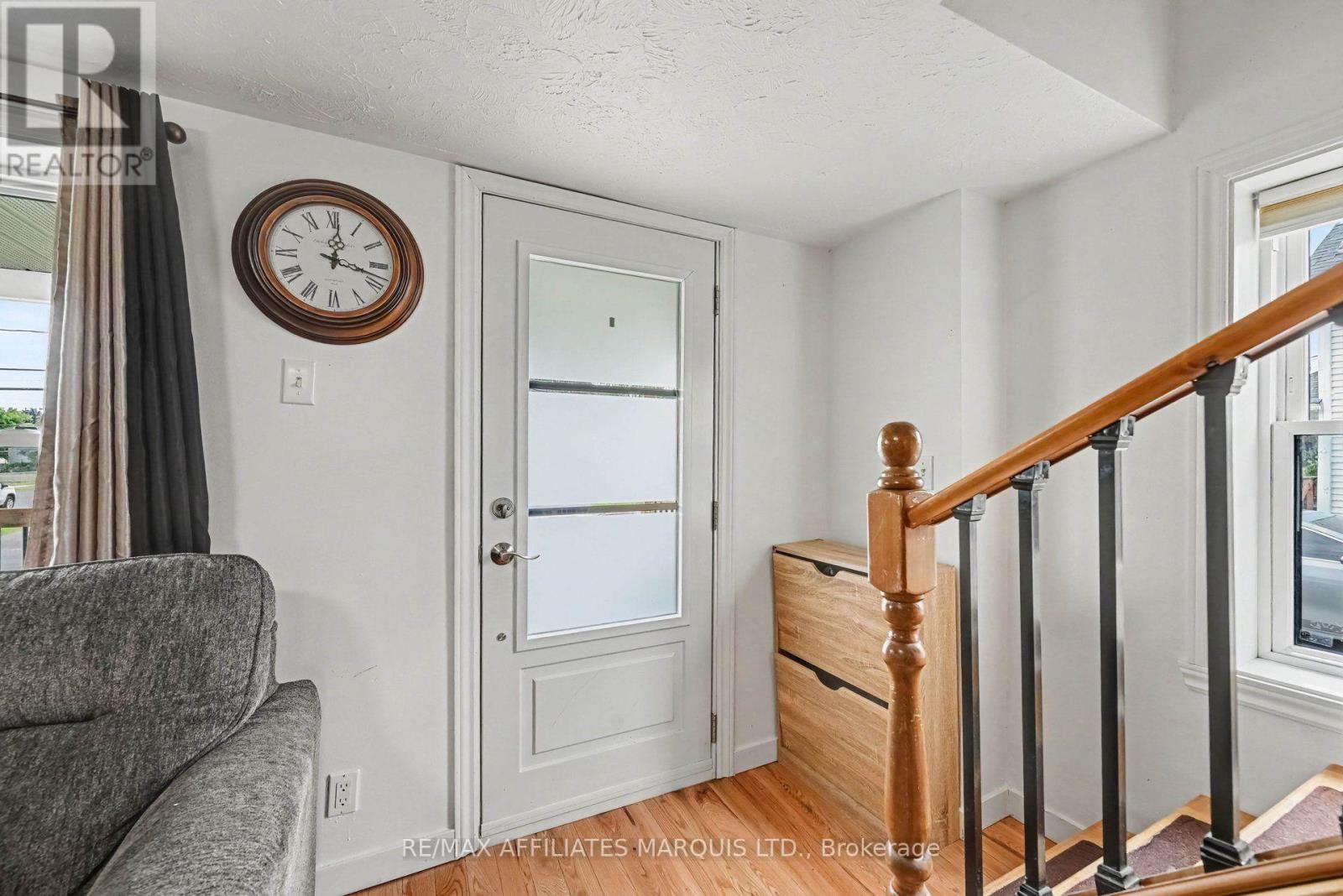 117 SUNNYSIDE AVENUE - 3