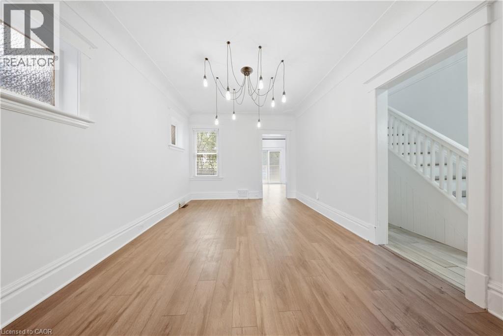 1082 E CANNON Street E, Hamilton — photo 6