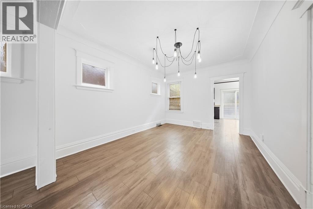 1082 CANNON Street E, Hamilton — photo 11