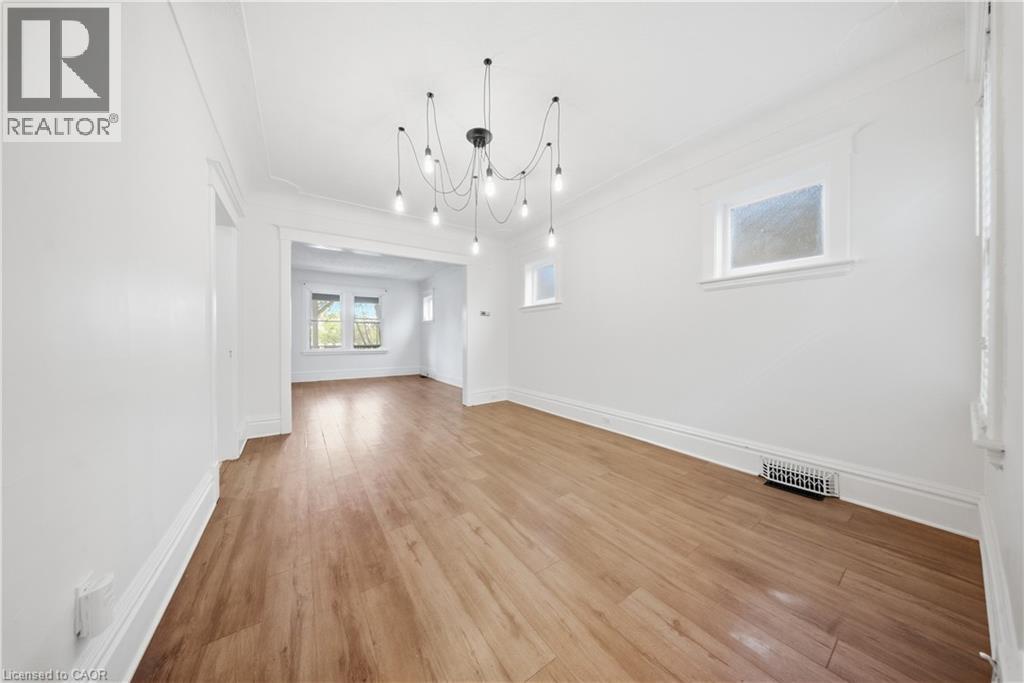 1082 CANNON Street E - 7