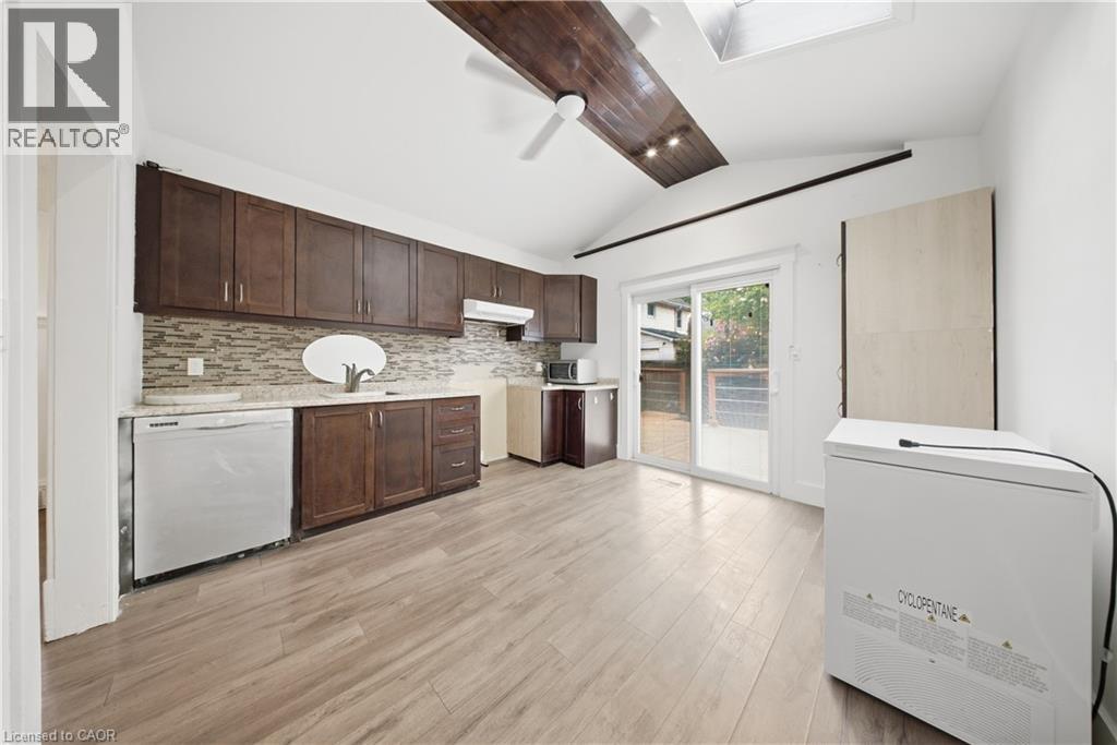 1082 CANNON Street E, Hamilton — photo 9
