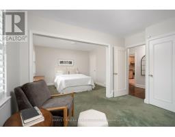 4 Athlone Drive, Toronto, ON M8Y2M4 Photo 11