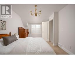 4 Athlone Drive, Toronto, ON M8Y2M4 Photo 15