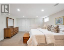 4 Athlone Drive, Toronto, ON M8Y2M4 Photo 19