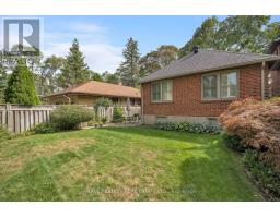 4 Athlone Drive, Toronto, ON M8Y2M4 Photo 23