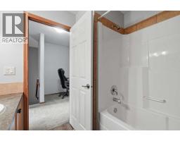 38 Legend Court, Sylvan Lake, AB T4S0B2 Photo 21