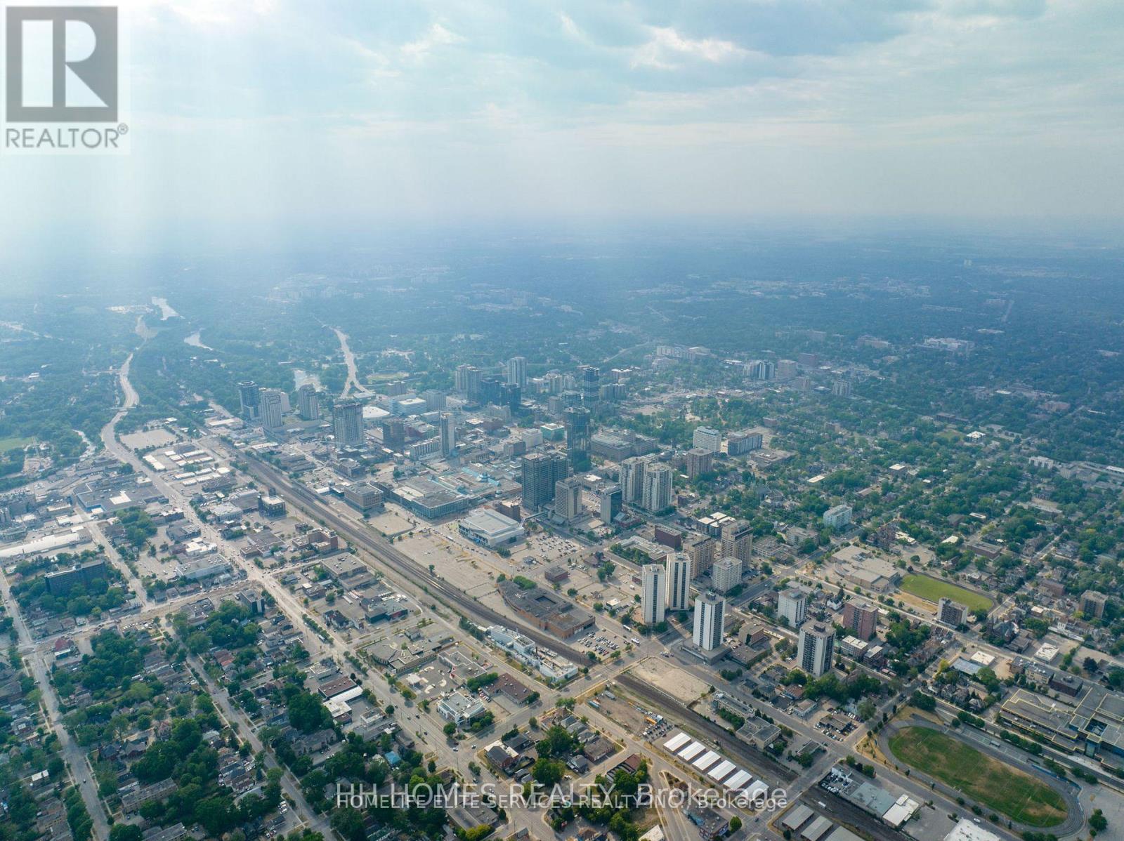 1185 SANDBAR STREET - Image 40