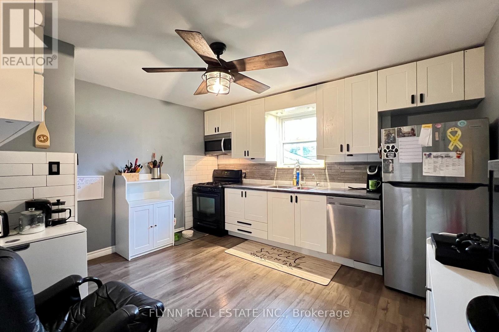 438 BELL STREET, Port Colborne (Killaly East) — photo 8
