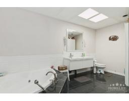 House 11860 75a Avenue, Delta, BC V4C1J9 Photo 17