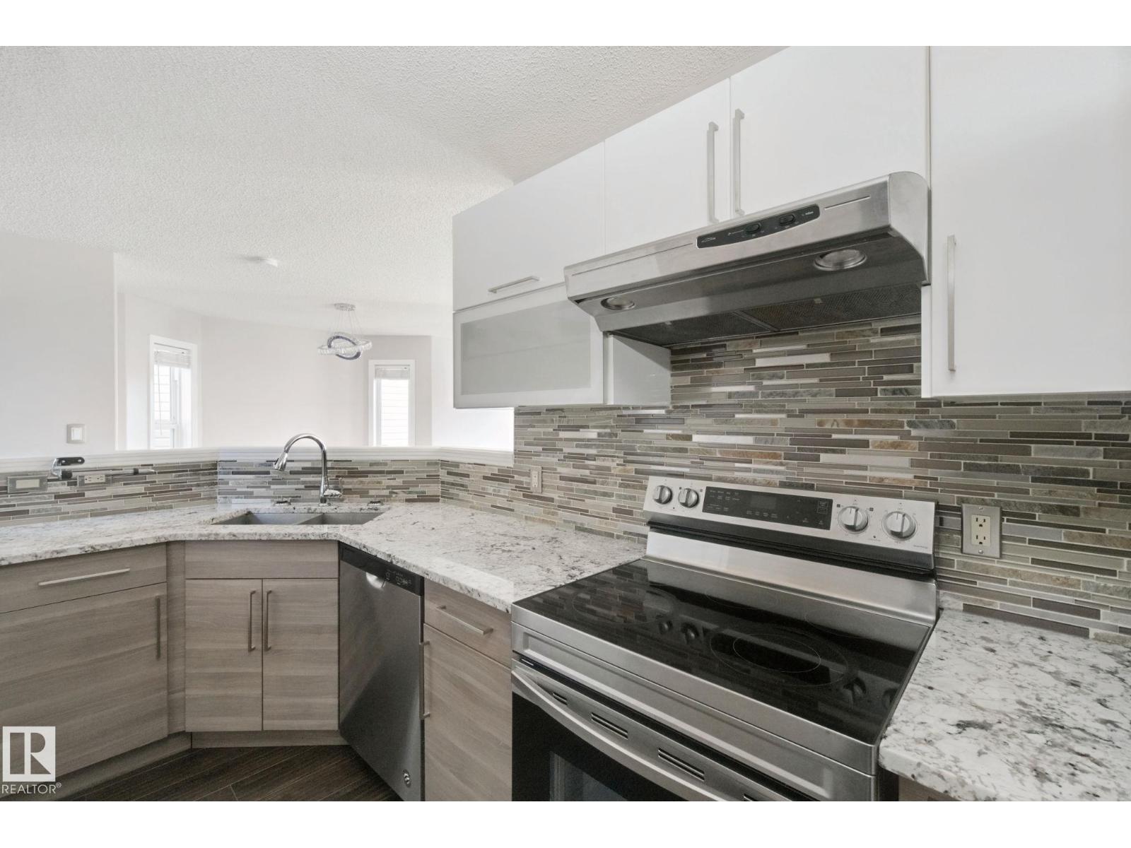 610 87 ST SW - 8