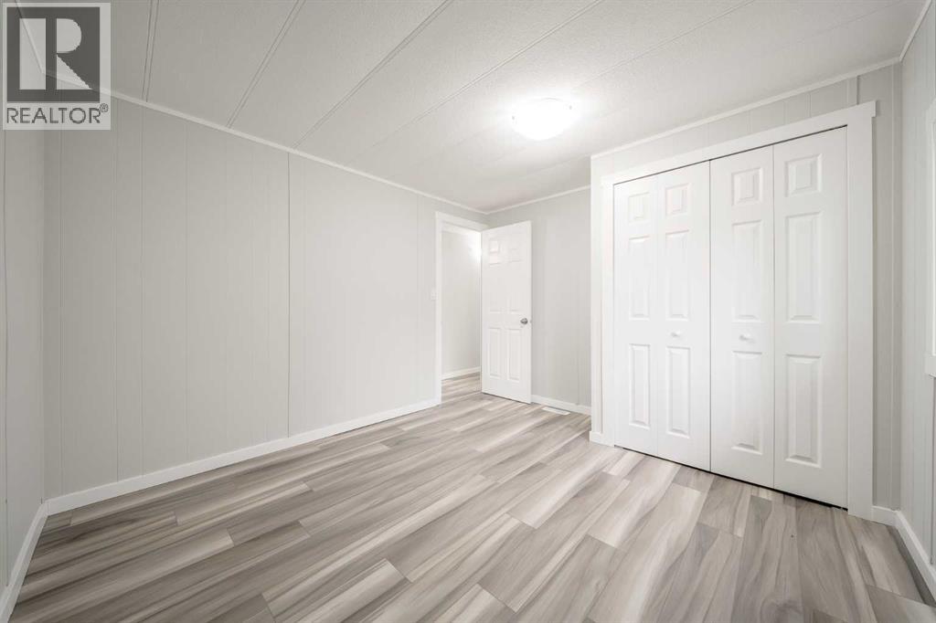 57, 6220 17 Avenue - 6
