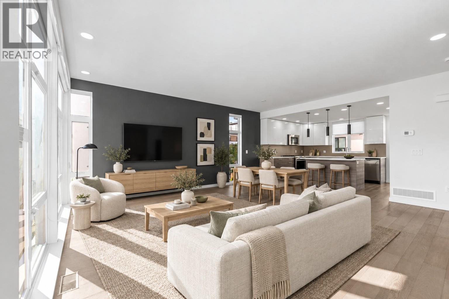 37 1515 Highland Drive North, Kelowna