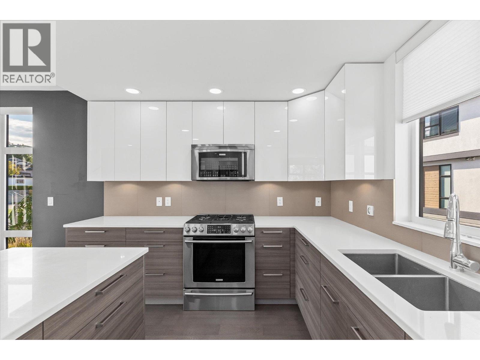 37 1515 Highland Drive North, Kelowna
