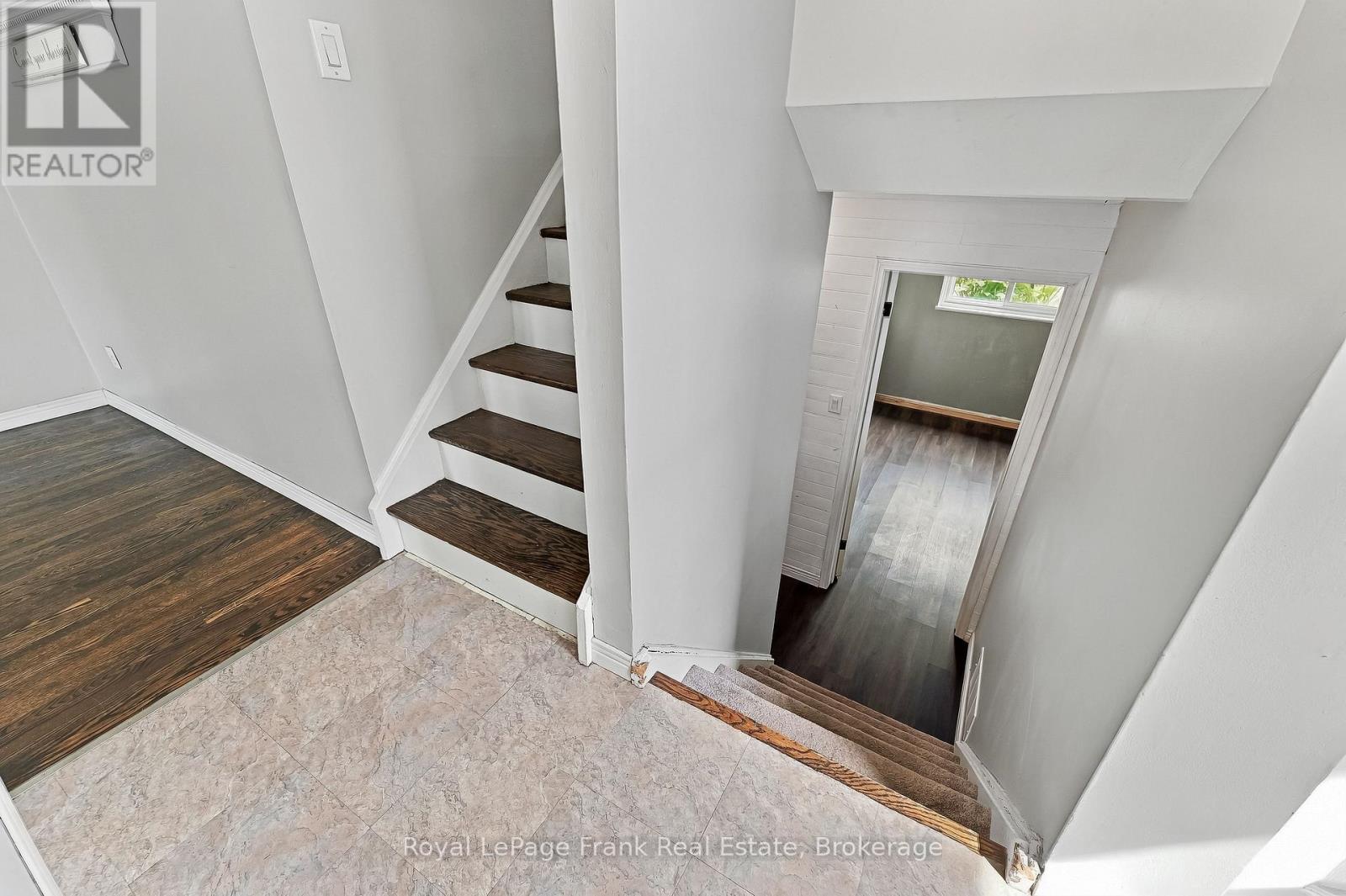 1317 PARK ROAD S - 17