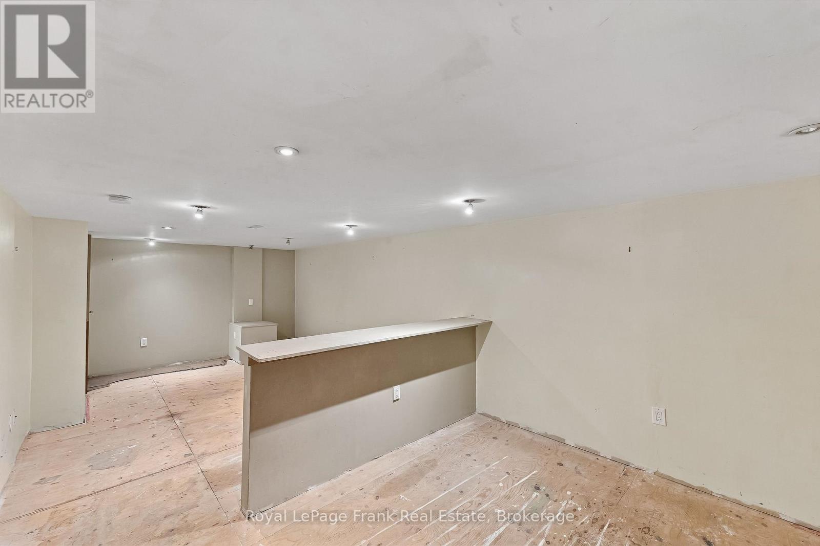 1317 PARK ROAD S - 22
