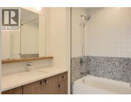 2 958 Wollaston St, Esquimalt, BC V9A5B2 Photo 9