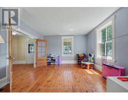 Foyer - 98 Drummond Street E, Perth, ON K7H1H1 Photo 11