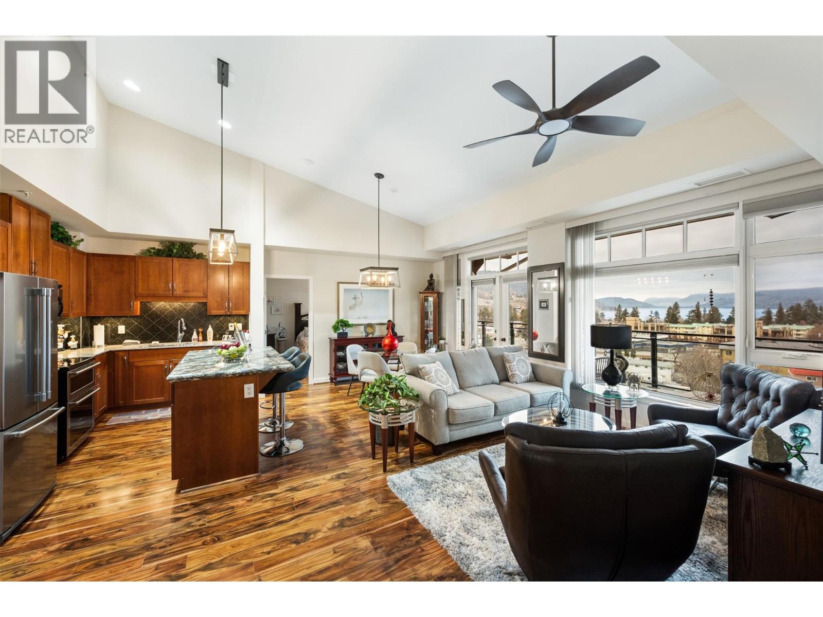 #804 3301 Skaha Lake Road - 11