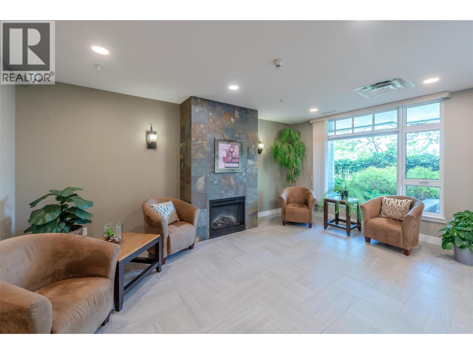 #804 3301 Skaha Lake Road - 4