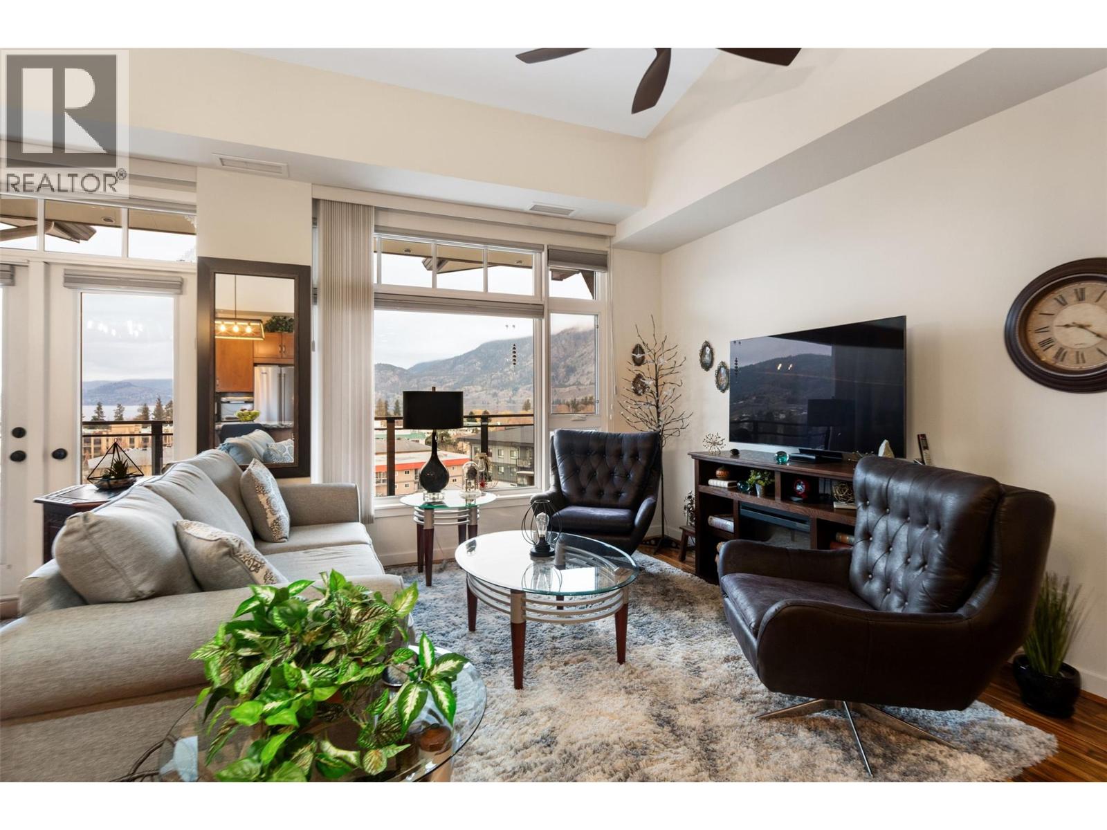 #804 3301 Skaha Lake Road - 13