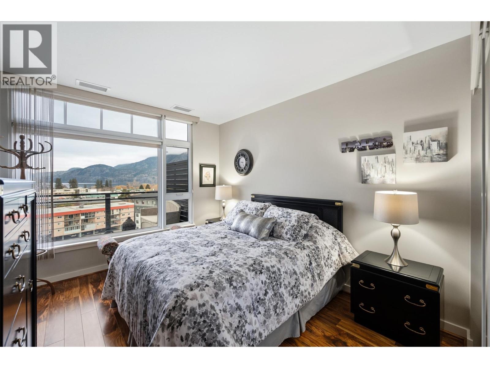 #804 3301 Skaha Lake Road - 34
