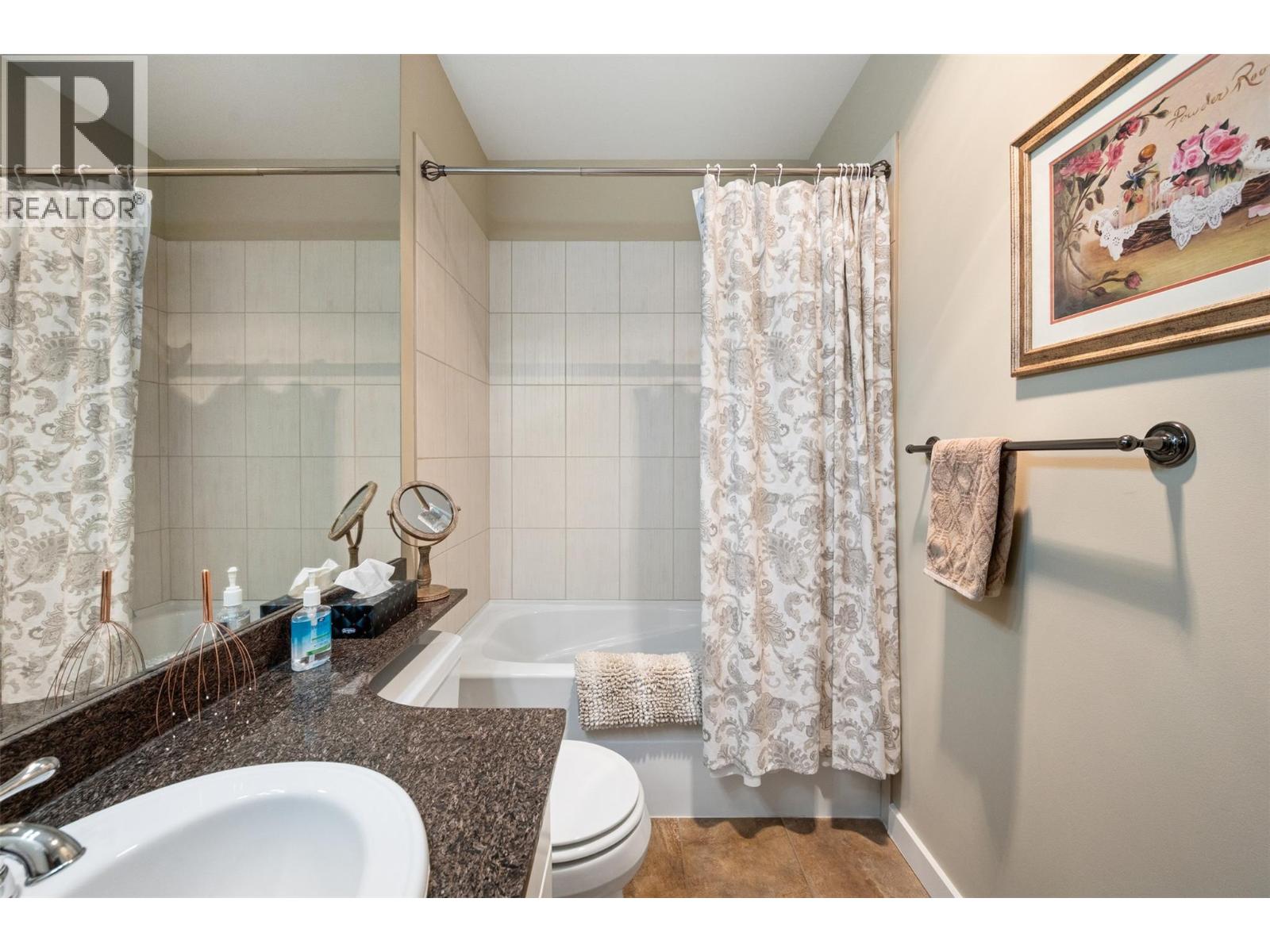 #804 3301 Skaha Lake Road - 38