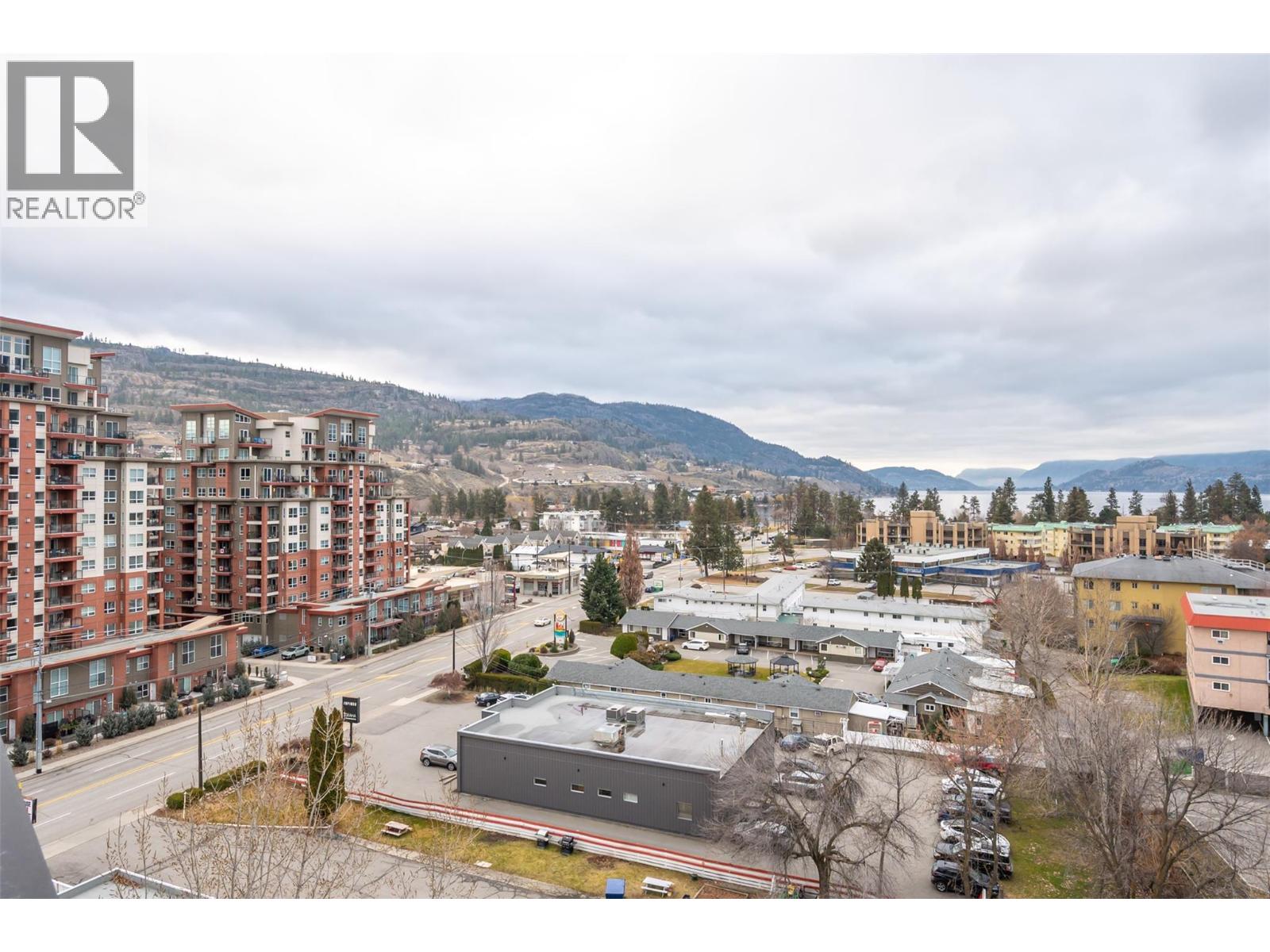 #804 3301 Skaha Lake Road - 47