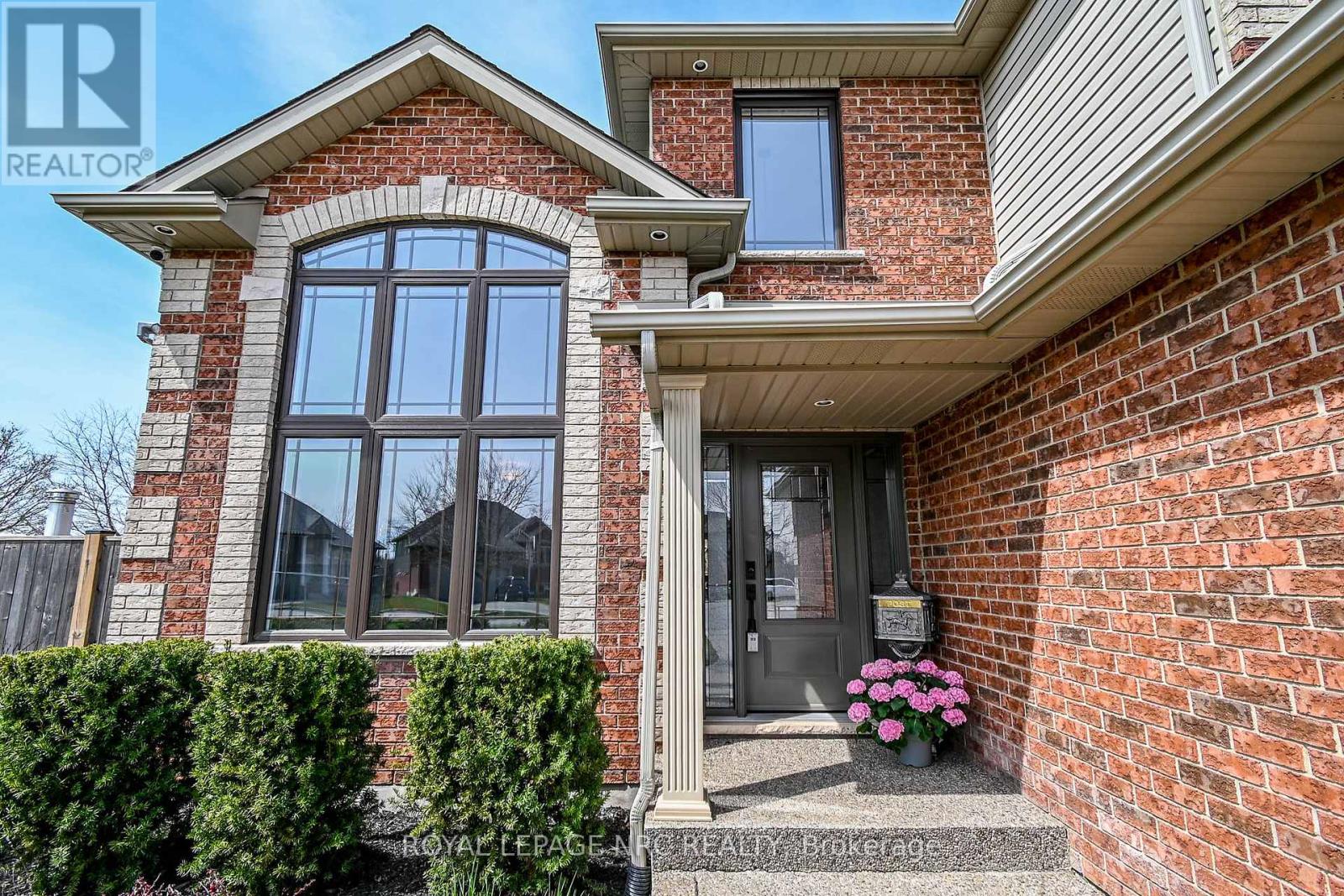 239 COLBECK DRIVE, Welland (Coyle Creek) — photo 2