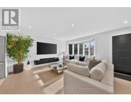 Laundry room - 103 Baker Street, Whitchurch Stouffville, ON L4A4X9 Photo 10