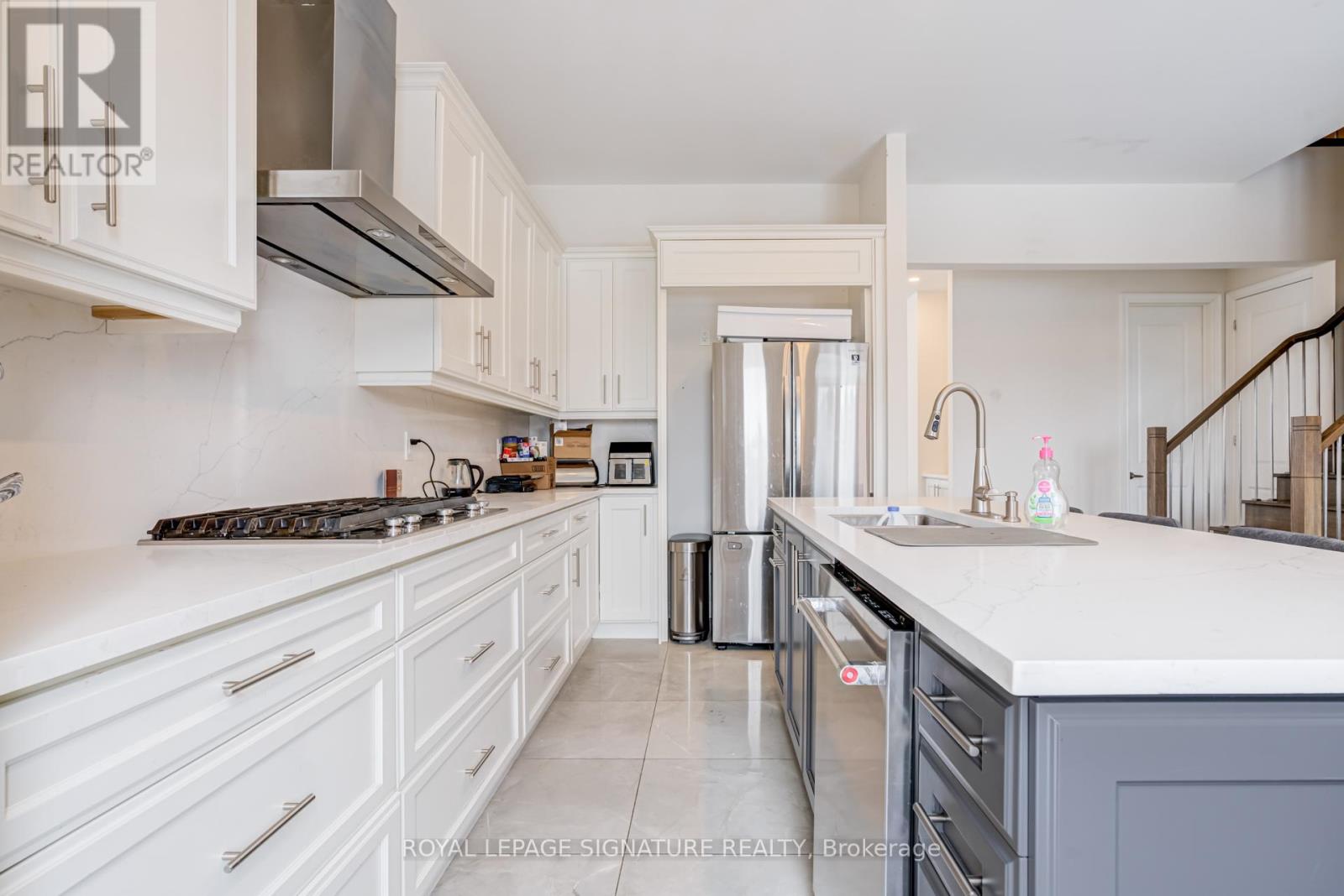 71 MAPLE FIELDS CIRCLE, Aurora (Aurora Estates) — photo 9