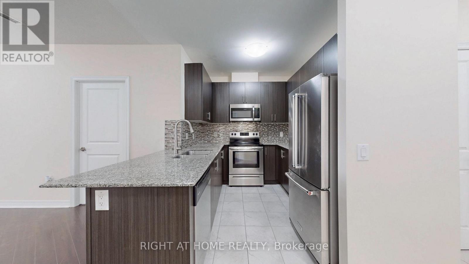 615 - 7325 MARKHAM ROAD, Markham (Cedarwood) — photo 3