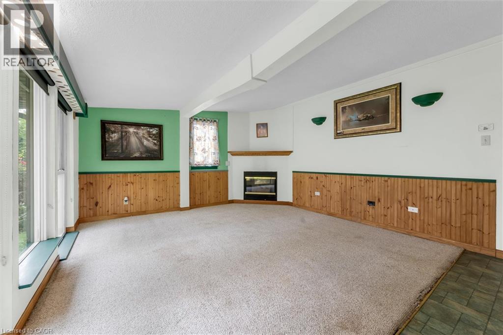 157 MACAULAY Street E - 15