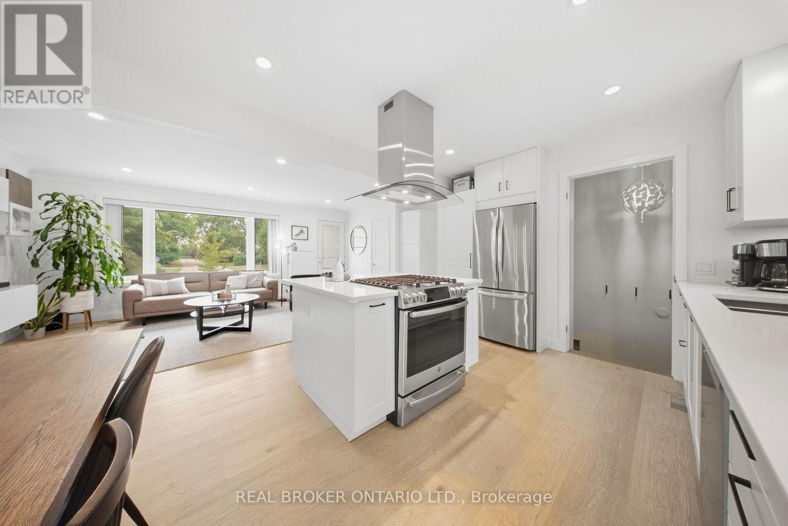 505 ENFIELD ROAD, Burlington (LaSalle) — photo 12