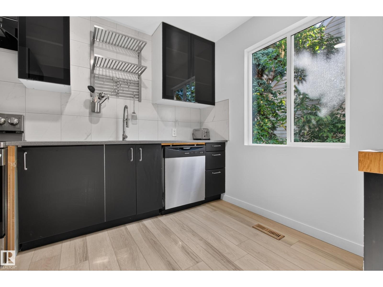 6807 112A ST NW - Image 15