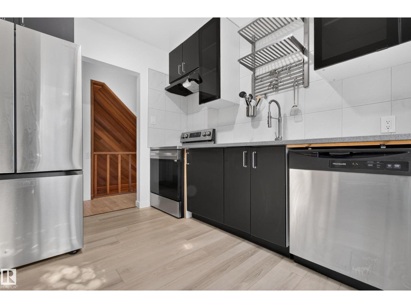 6807 112A ST NW - Image 16