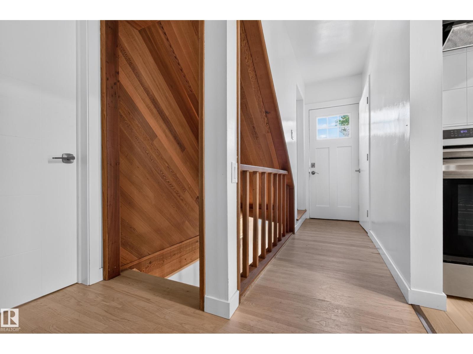 6807 112A ST NW - 21