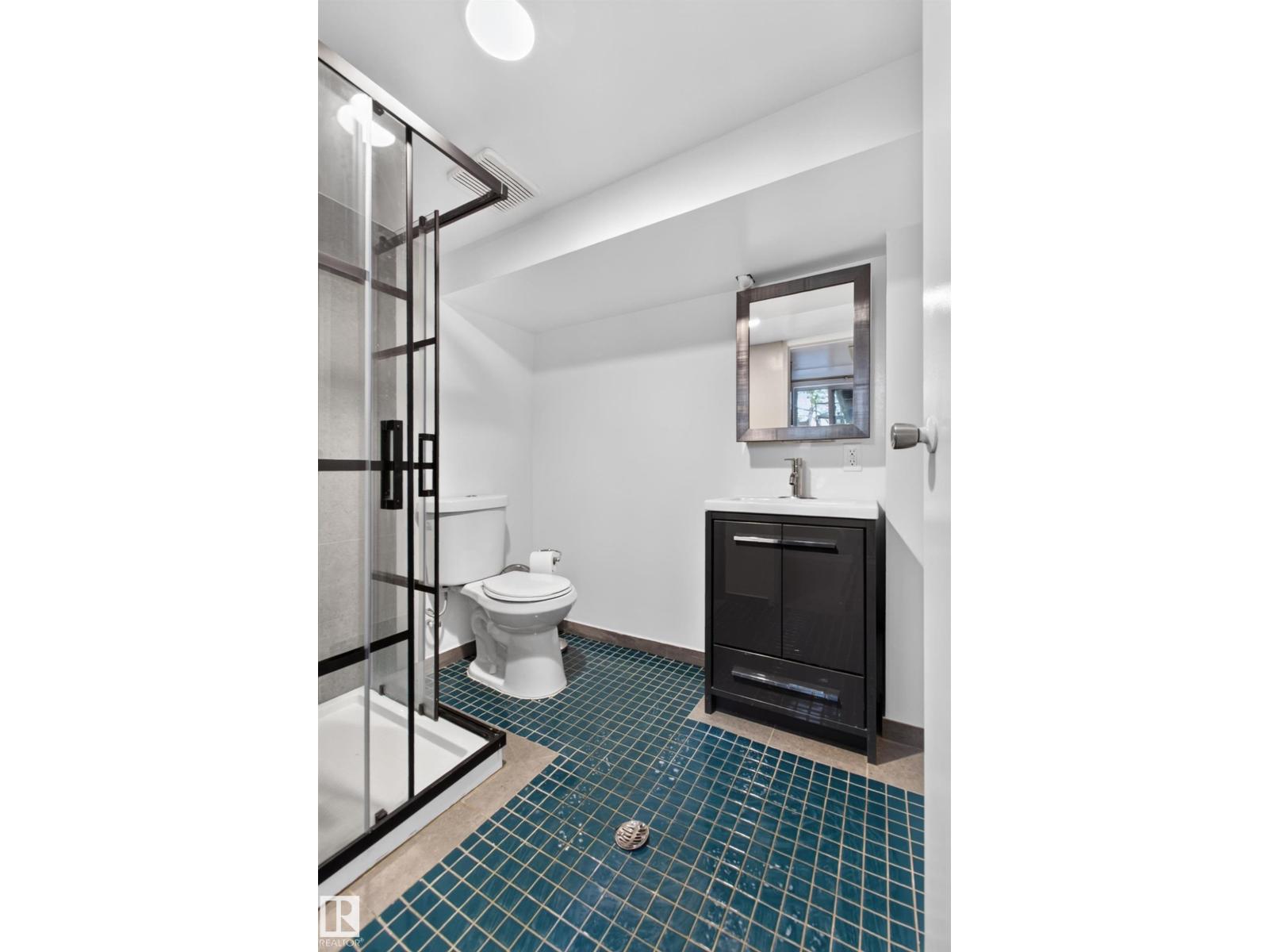 6807 112A ST NW - Image 31