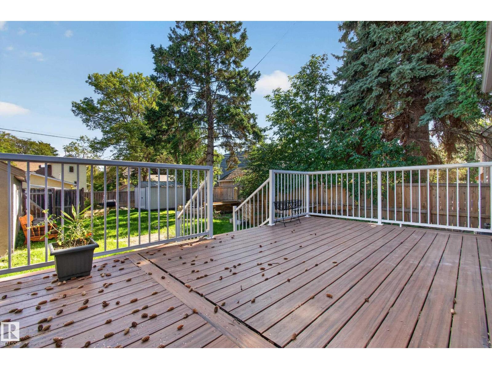 6807 112A ST NW - 33
