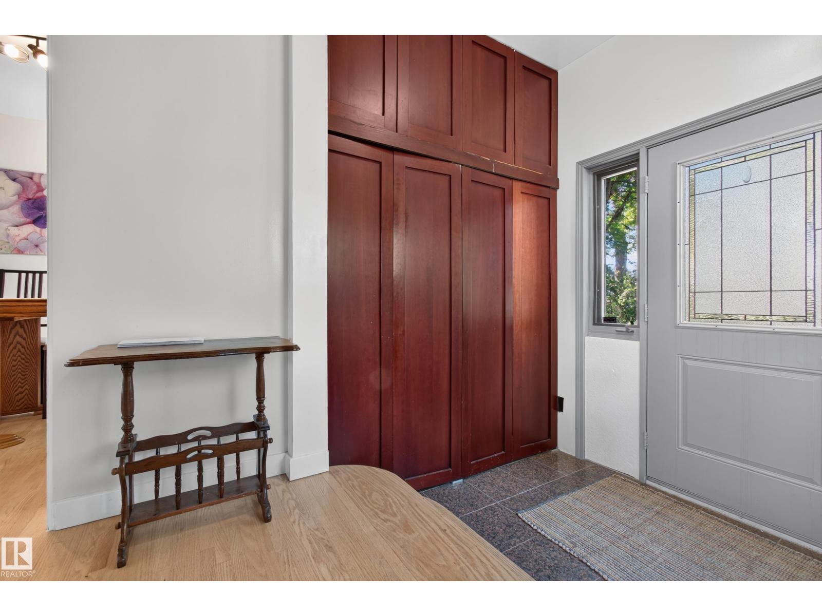 6807 112A ST NW - 8