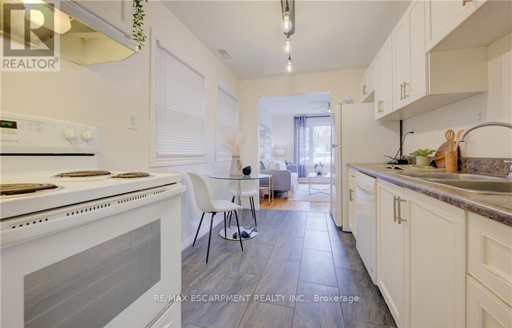73 EAST 33RD STREET, Hamilton (Raleigh) — photo 3