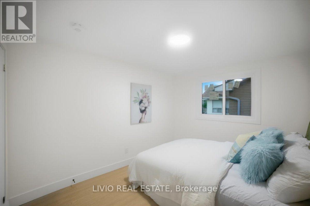 78 CROMWELL CRESCENT - 22