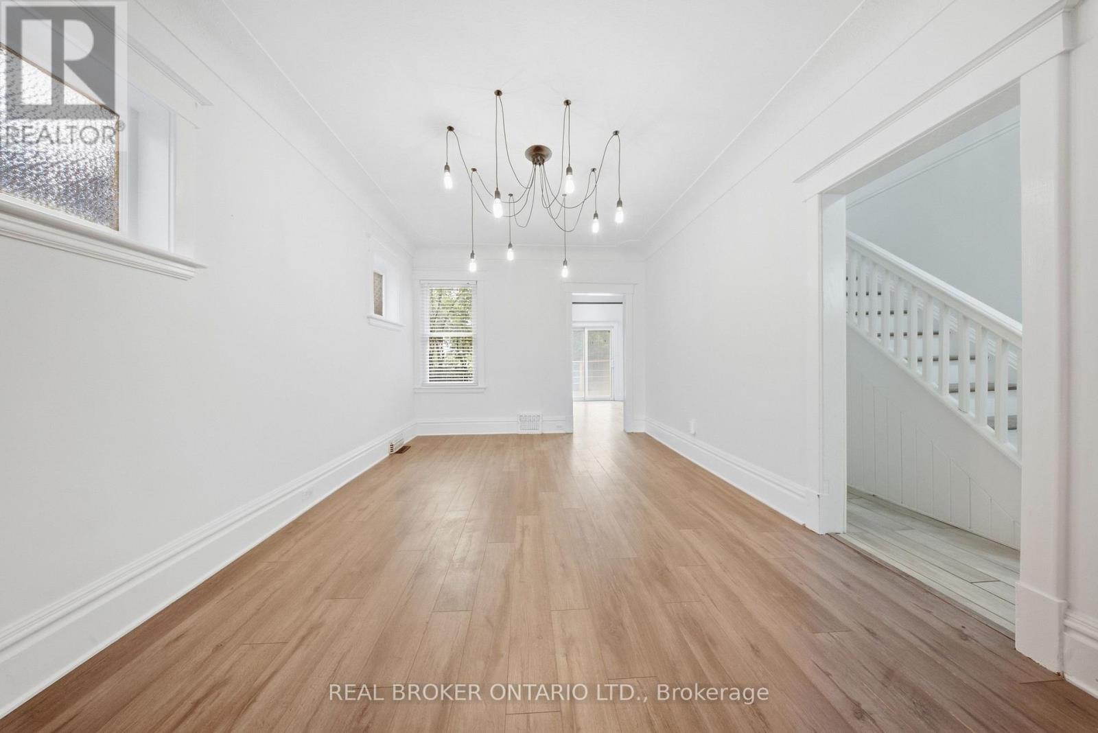 1082 CANNON STREET E, Hamilton (Crown Point) — photo 6