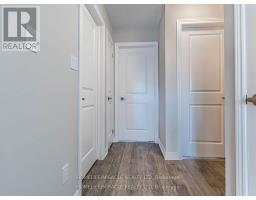 140 Aquasanta Crescent, Hamilton, ON L9B0J8 Photo 32