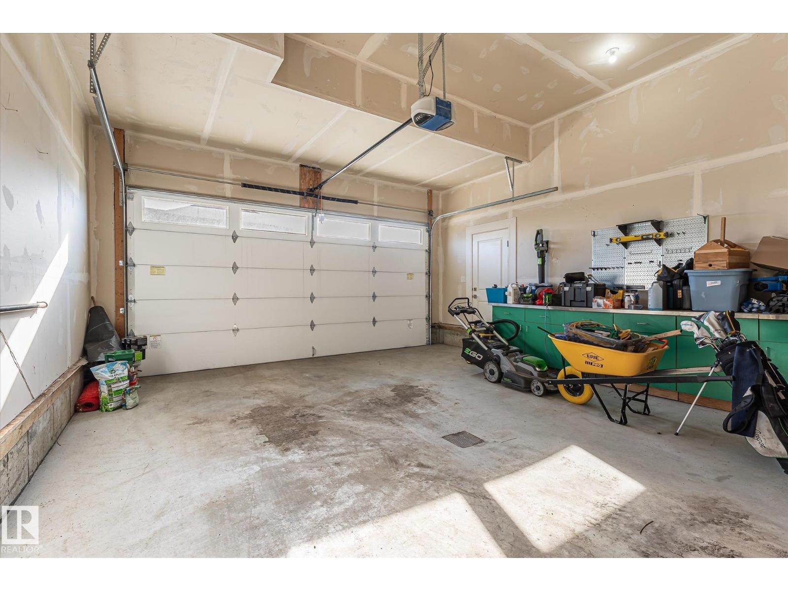 17618 64A ST NW - 37