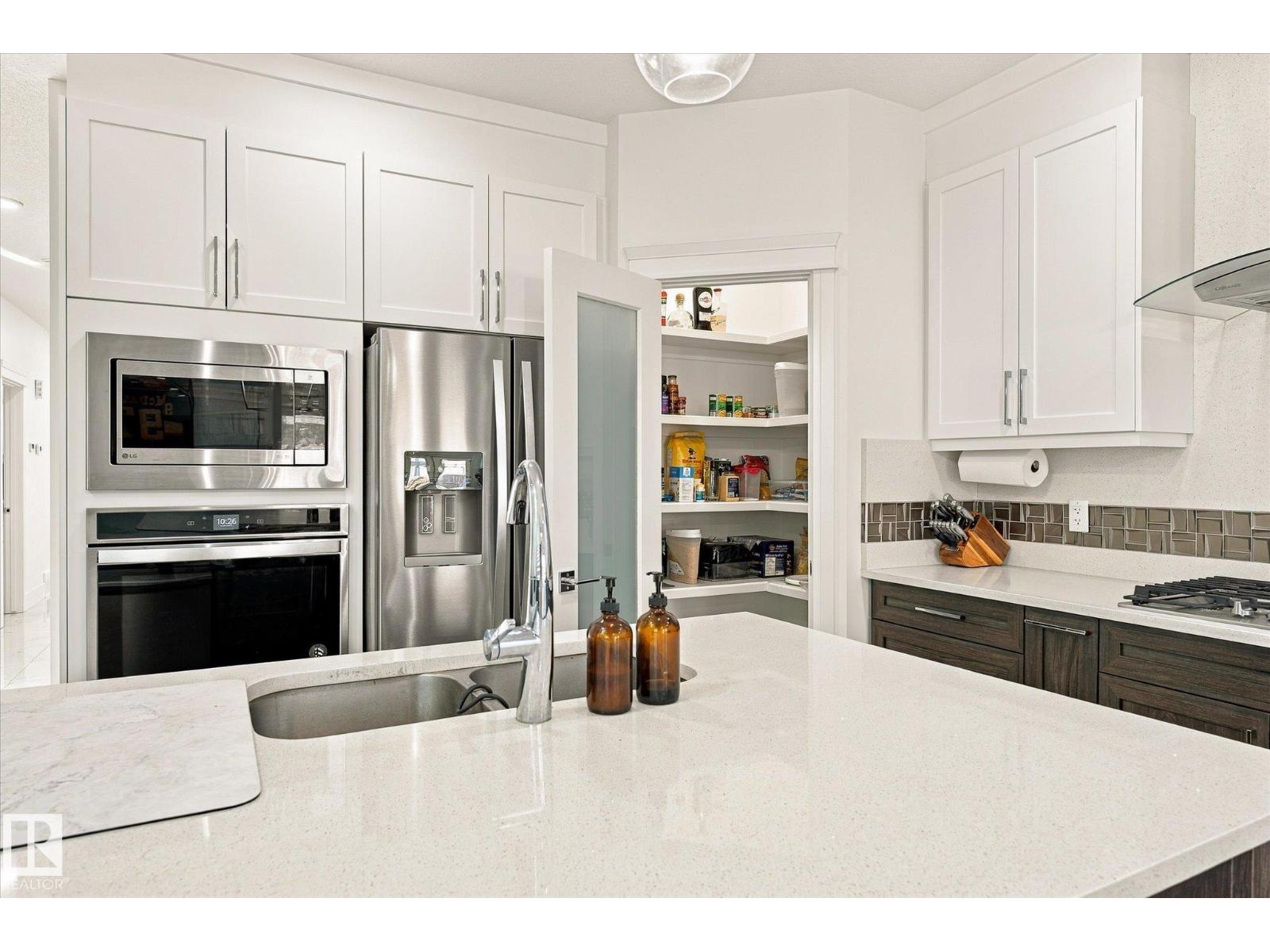 17618 64A ST NW - 11