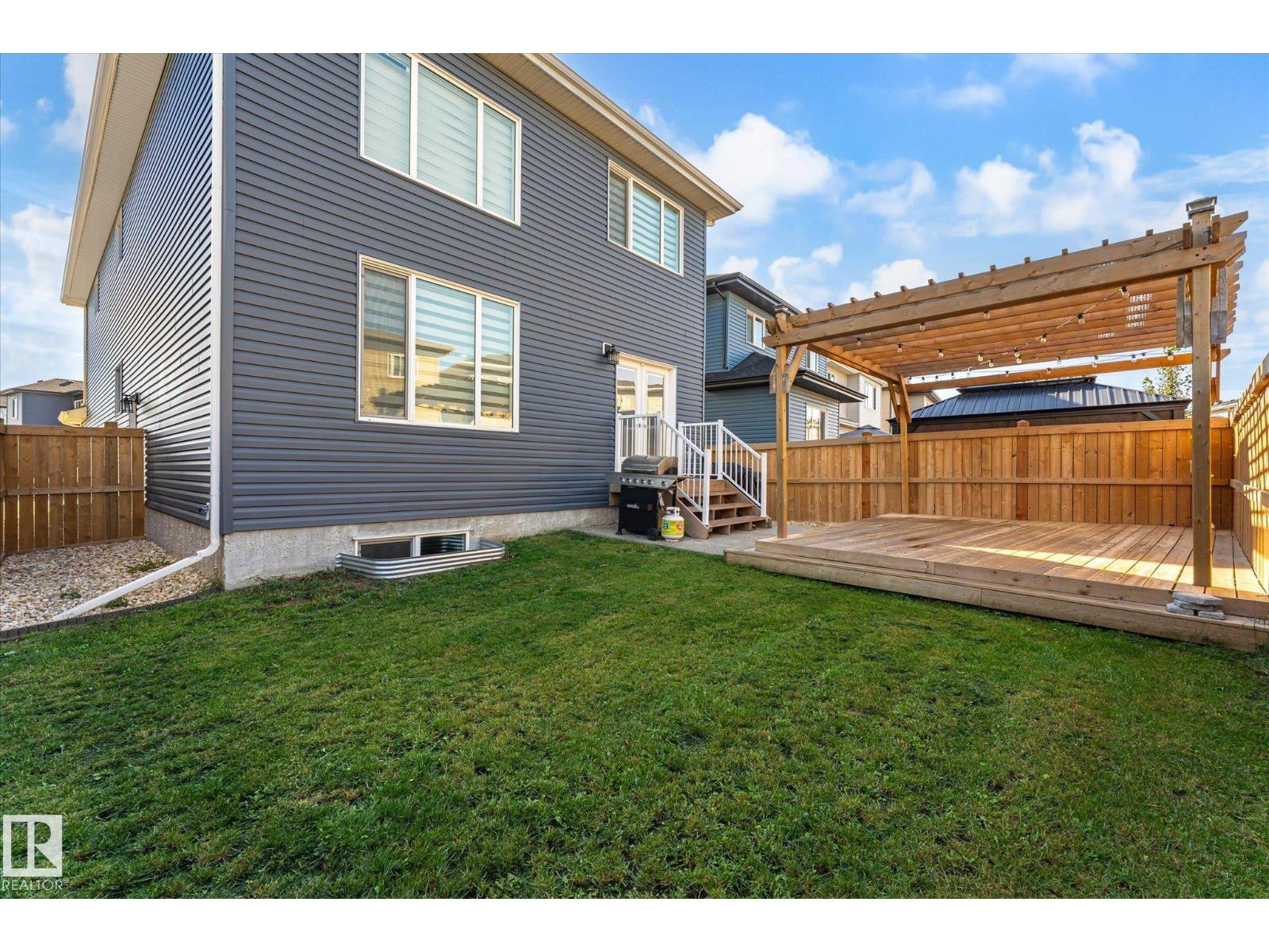 17618 64A ST NW - 40