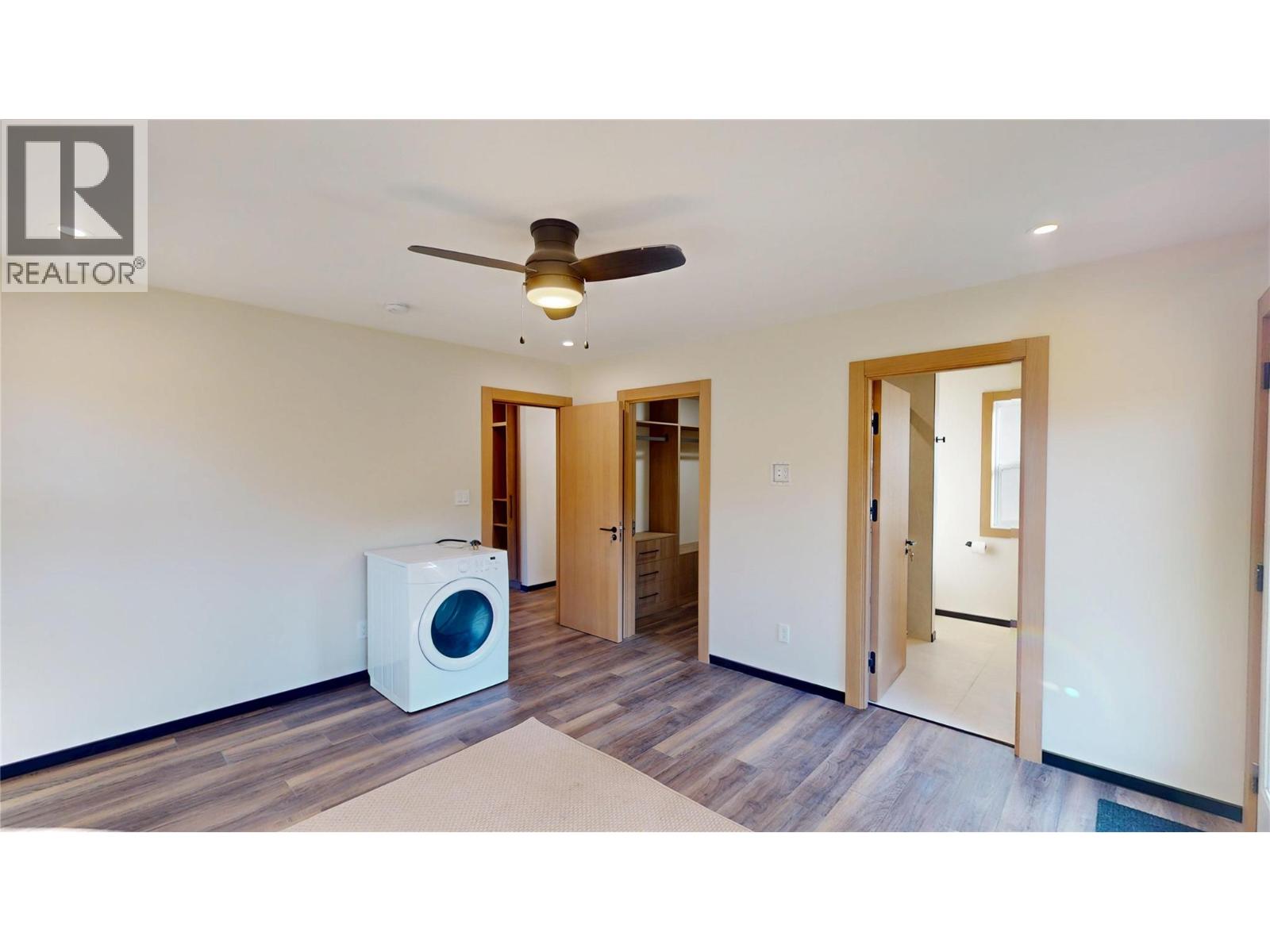 109 River Drive - Image 32