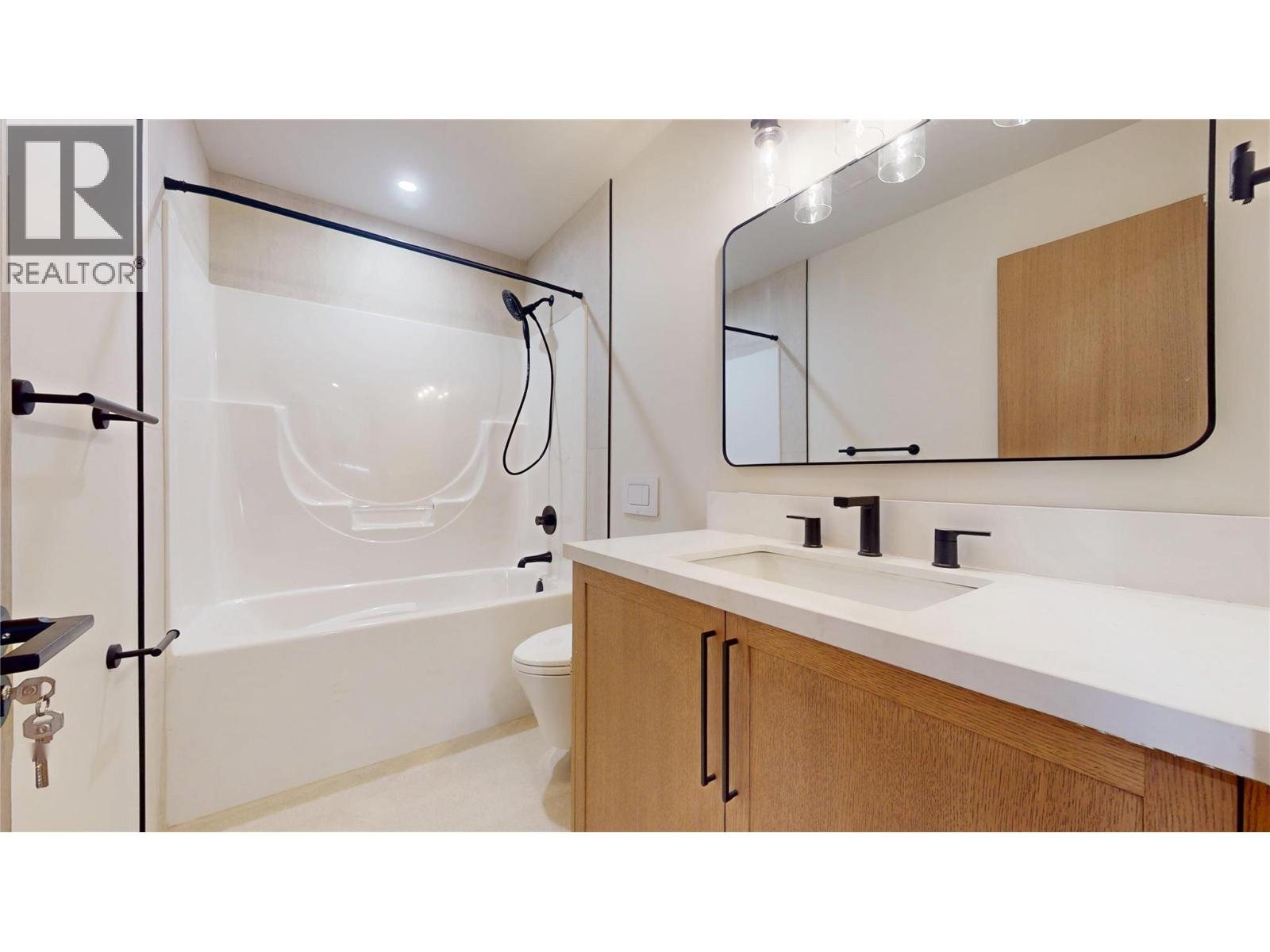 109 River Drive - Image 39